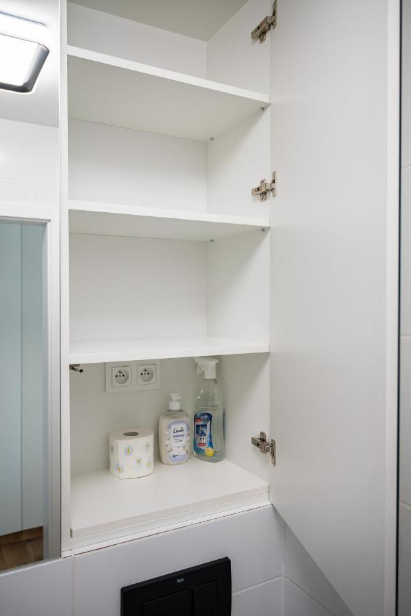 Wrzeciono 12 - Piekny Apartament Obok Szpitala Bielanskiego Oraz Awf, Bezplatna Strefa Parkowania - 400M Do Stacji Metra - Good Apartments 바르샤바 외부 사진